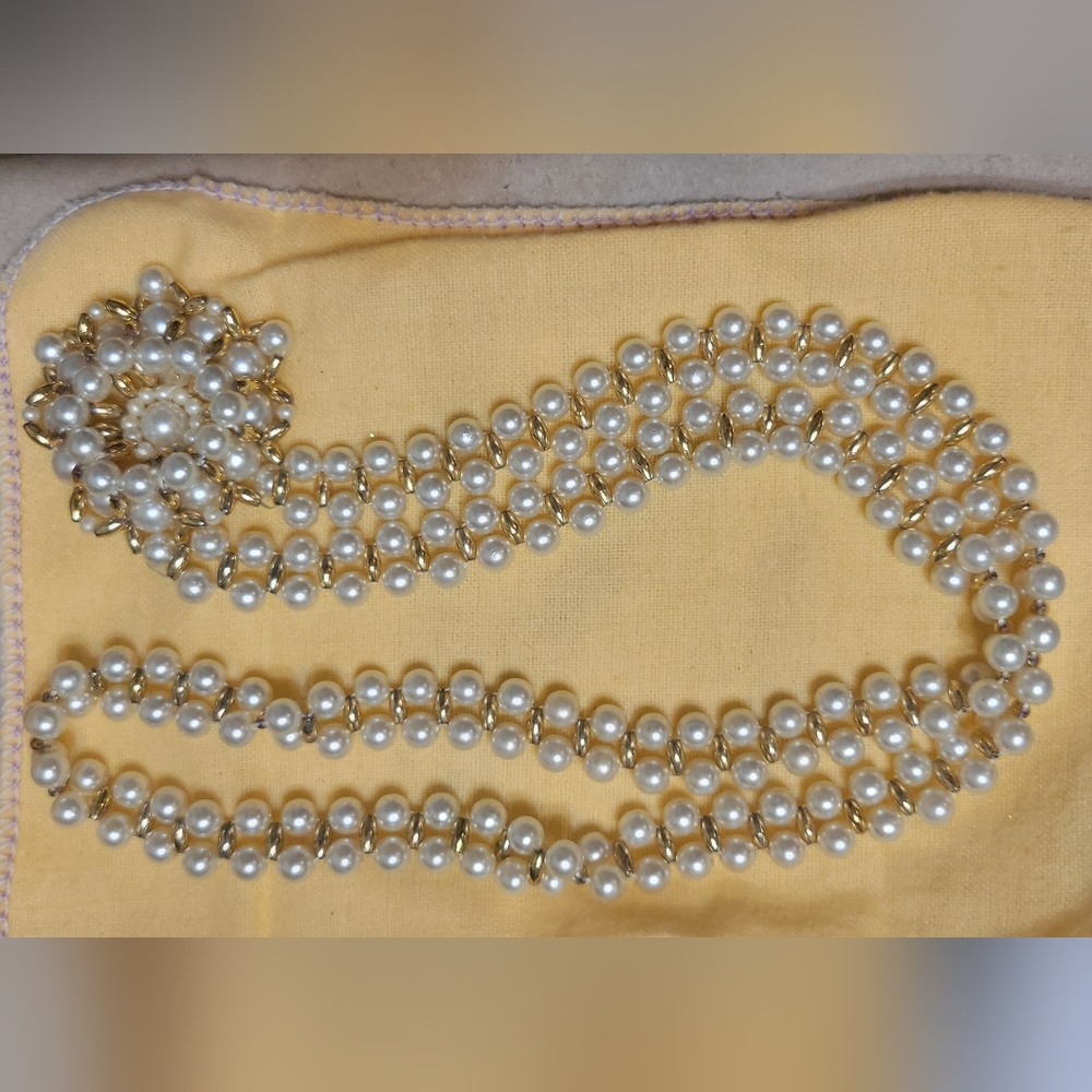 Vintage pearl necklace with similar style earrings